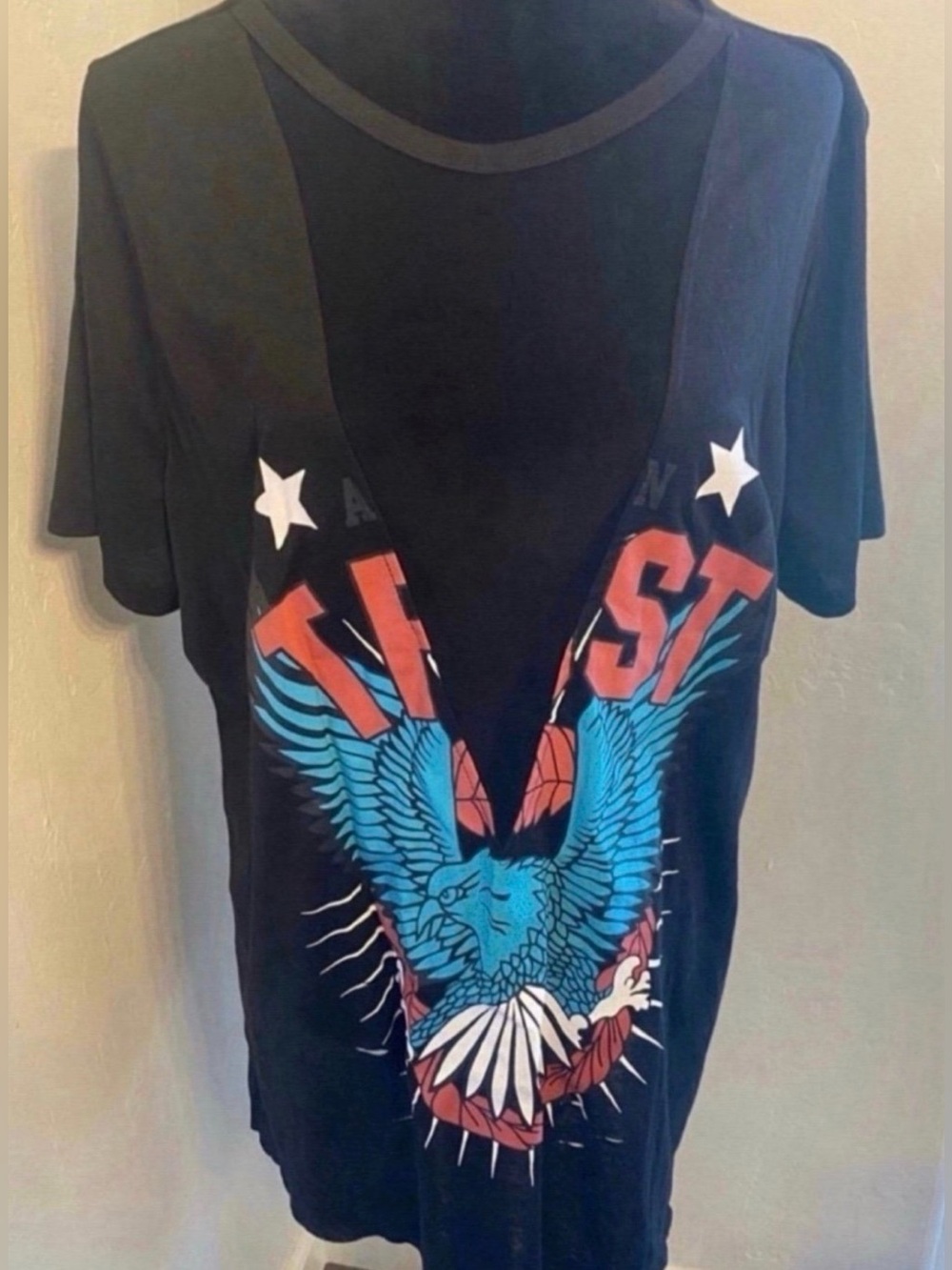 Brand New Short Sleeve Black Graphic Tee (Size 2XL)